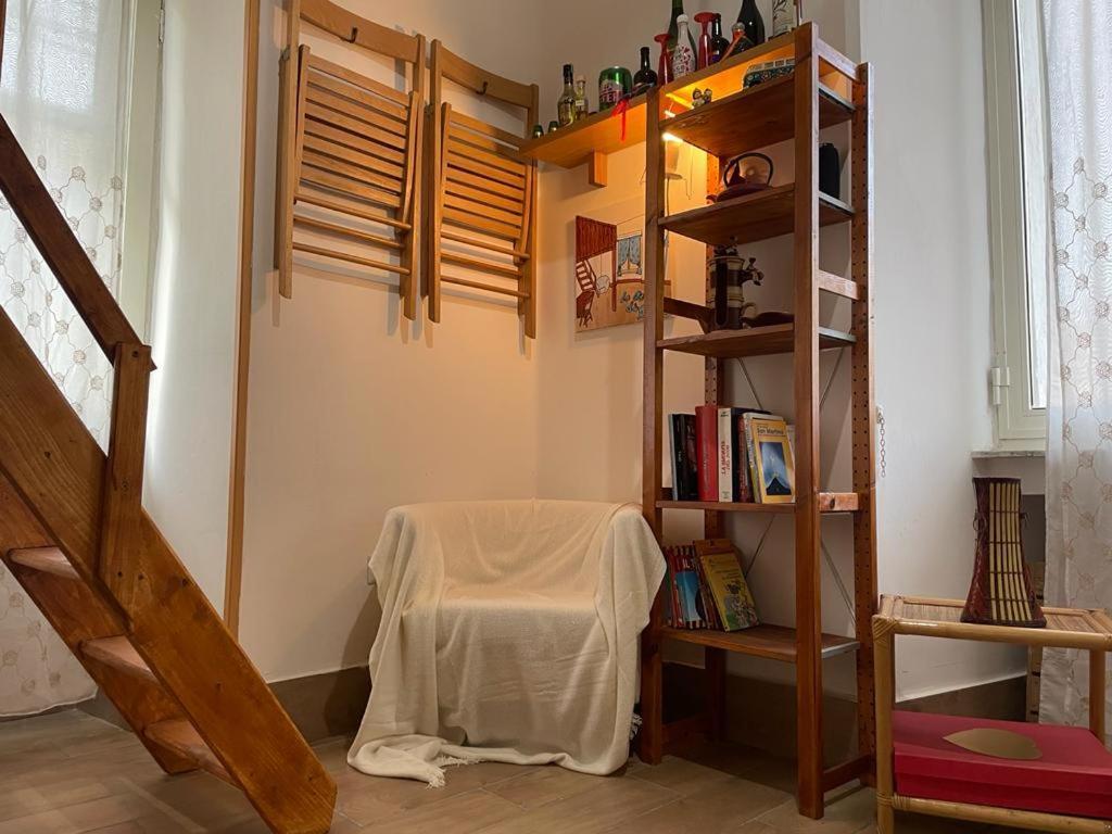 La Casa Di Rosi Apartment เนเปิลส์ ภายนอก รูปภาพ